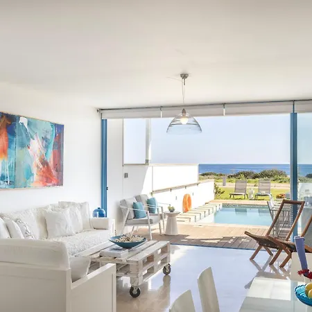 Seafront Galene Del Mar 别墅