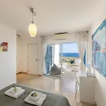 Vila Seafront Galene Del Mar