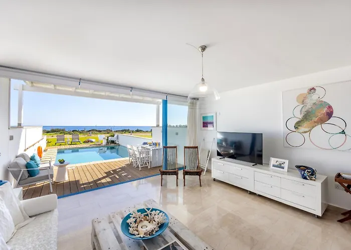 Seafront Galene Del Mar Villa Protaras