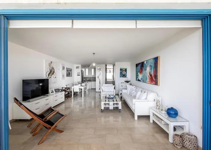 Seafront Galene Del Mar Villa