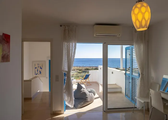 Seafront Galene Del Mar Villa *